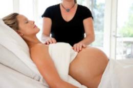 Рефлексология: Рефлекторная терапия для лечения боли у женщин во время родоразрешения