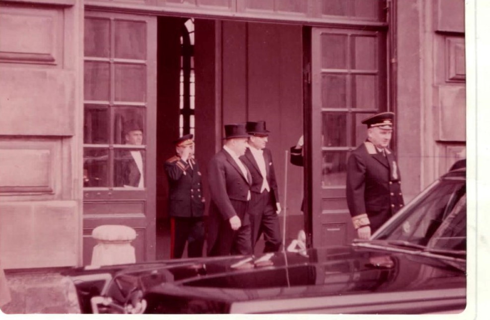 Мальцев В.Ф. перед вручением верительных грамот королю Швеции. Стокгольм, 1967 г..jpg